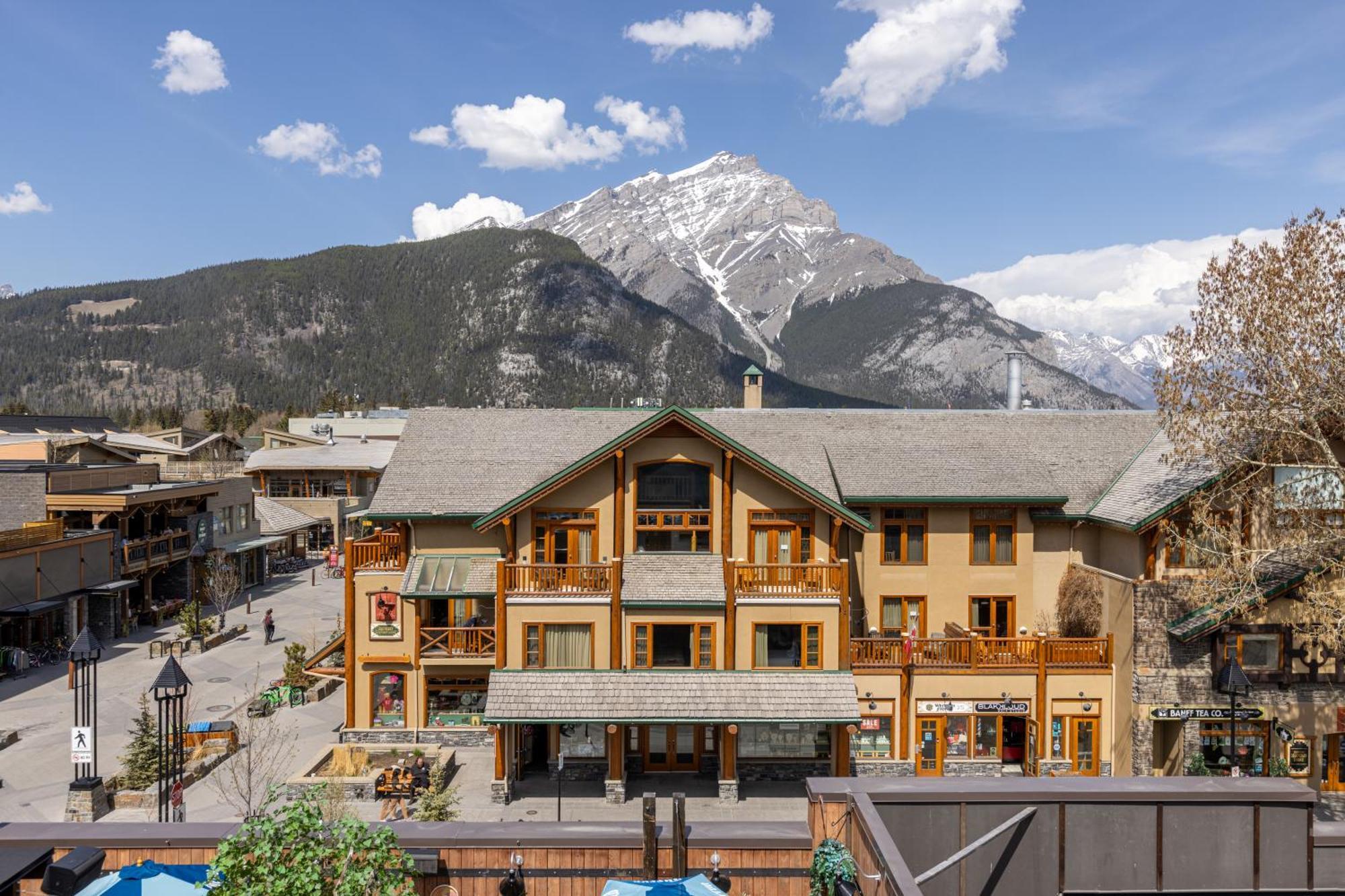 Brewster Mountain Lodge Banff Eksteriør billede