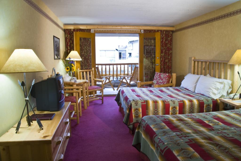 Brewster Mountain Lodge Banff Værelse billede